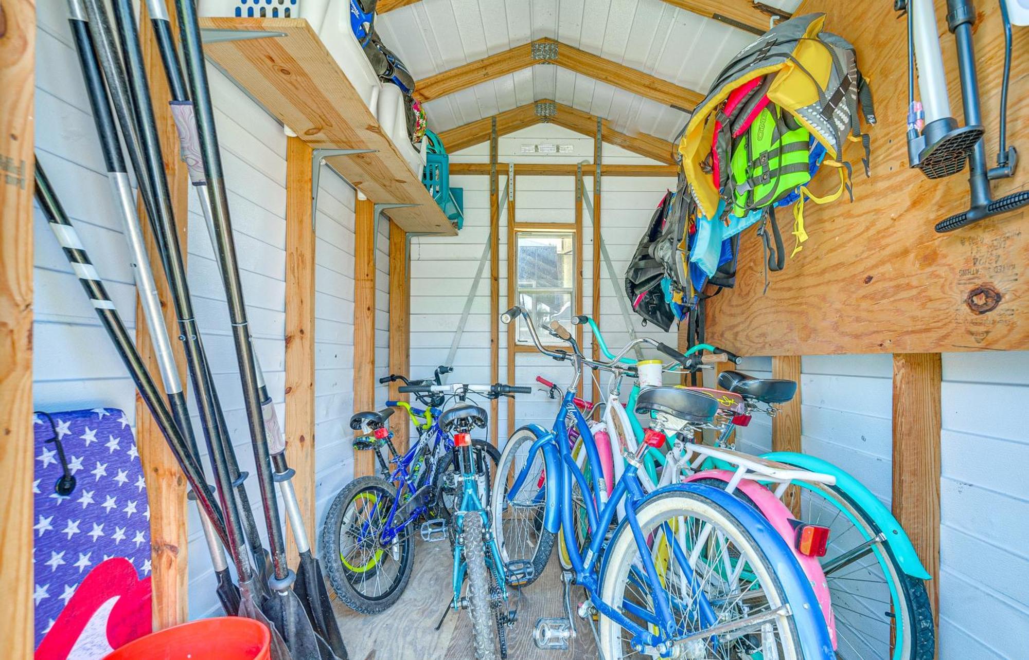 Crystal River Getaway With Dock, Kayaks And Bicycles! Bagian luar foto