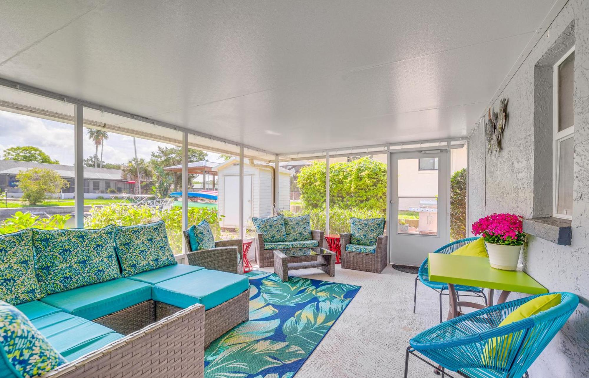 Crystal River Getaway With Dock, Kayaks And Bicycles! Bagian luar foto